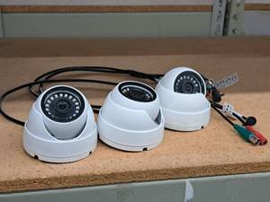 lot 391 image: Lot of (3) Evertech Security Cameras