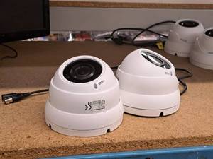 lot 392 image: Lot of (2) Evertech Security Cameras