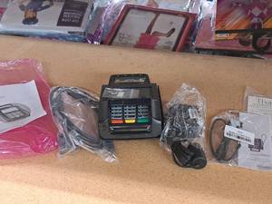 lot 186 image: Ingenico Lane5000 Credit Card Reader (New)