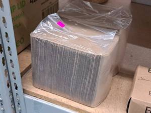 lot 626 image: Lot of (2 Packs) Napkins