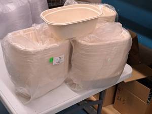 lot 655 image: Lot of (3 Boxes) World Centric 48-oz Plant Fiber Take-Out Containers 50-count ( 150 total items )