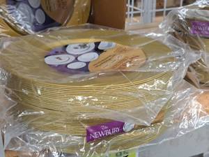 lot 745 image: Lot of (3 Packs) Maryland Plastics The Newbury Collection 10-34 Heavyweight Plastic Full Size Dinner Plates 15-count ( 45 Total Items )
