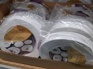 lot 770 image: Lot of (9 Packs) Maryland Plastics The Newbury Collection 6-12 Heavyweight Plastic Cake Plates 15-count ( 135 Total Items )