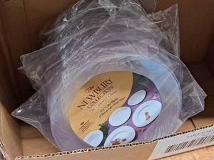 lot 779 image: Lot of (4 Packs) Maryland Plastics The Newbury Collection 6-12 Heavyweight Plastic Cake Plates 15-count ( 60 Total Items )