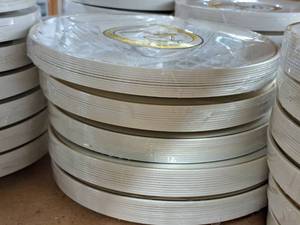 lot 794 image: Lot of (5 Packs) Regal 9 Plates 12-count ( 60 Total Items )