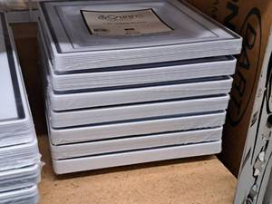 lot 806 image: Lot of (7 Packs) Fineline Square Splendor Collection 7.25 Square Salad Plates 10-count ( 70 Total Items )