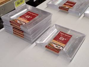 lot 824 image: Lot of (6 Packs) Simply Squared 8 Plastic Salad Plates 10-count ( 60 Total Items )