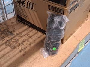 lot 904 image: Lot of (1 Case) Boardwalk Dome Lids for 10121620-oz Cups 1000-count ( 1000 total items )