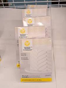 lot 967 image: Lot of (5 Boxes) Wilton FrostingWhite Vanilla