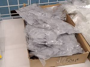 lot 968 image: Lot of (28 Packs) Twist Tie Bows 12-count ( 336 Total Items )