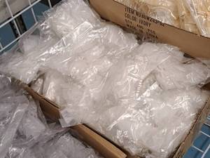 lot 969 image: Lot of (34 Packs) Twist Tie Bows 12-count ( 408 Total Items )