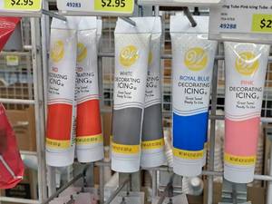 lot 971 image: Lot of (10) Wilton Decorating Icing 4.25-oz Tubes