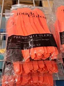 lot 983 image: Lot of (4 Packs) Touch of Color Knives 24-count ( 96 Total Items )