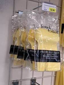 lot 995 image: Lot of (10 Packs) Touch of Color Plastic Spoons 24-count ( 240 Total Items )