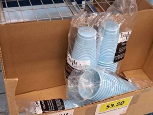 lot 1004 image: Lot of (4 Packs) Touch of Color 12-oz Plastic Cold Cups 20-count ( 80 Total Items )