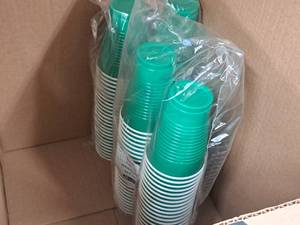 lot 1022 image: Lot of (2 Packs) 12-oz Plastic Cold Cups 50-count ( 100 Total Items )