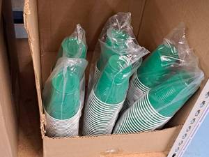 lot 1023 image: Lot of (3 Packs) 18-oz Plastic Cold Cups 50-count ( 150 Total Items )