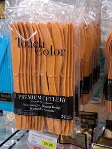 lot 1028 image: Lot of (17 Packs) Touch of Color Plastic Knives 24-count ( 408 Total Items )