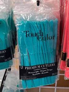 lot 1032 image: Lot of (6 Packs) Touch of Color Plastic Spoons 24-count ( 144 Total Items )