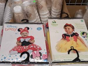 lot 1098 image: Lot of (2) Disney Baby Infant 12-18 months Costumes - Snow White, Minnie Mouse