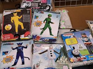 lot 1161 image: Lot of (5) Child Size Small 4-6 Boys Costumes