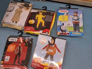 lot 1164 image: Lot of (5) Child Size Small 4-6 Boys Costumes
