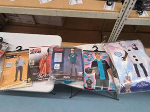 lot 1233 image: Lot of (5) Mens Costumes