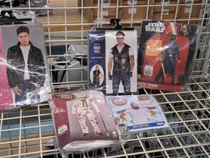 lot 1229 image: Lot of (4) One Size to 44 Mens Costumes
