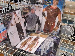 lot 1214 image: Lot of (5) 42 Mens Costumes