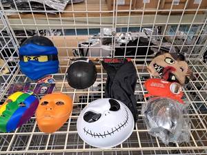 lot 1253 image: Lot of (10) Assorted Masks