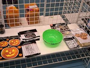 lot 1316 image: Assorted Halloween Supplies - Coolers, Wall Dcor, Window Dcor, Cut-outs, Balloon Kits, Bowl
