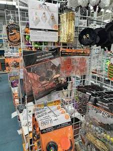 lot 1333 image: Assorted Halloween DcorSupplies