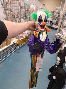 lot 1348 image: Lot of (1) h Hanging Halloween Dcor Prop - Clown