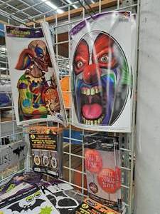 lot 1367 image: Assorted Halloween Dcor - Car Clings, Balloons, Toilet Seat, Dcor Sets