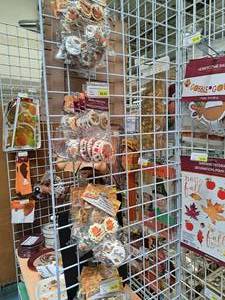 lot 1456 image: Assorted Baking Cups