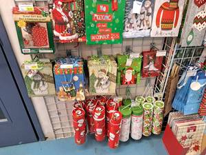 lot 1484A image: Assorted Gift Bags