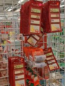 lot 1530 image: Assorted Holiday Gift Tags