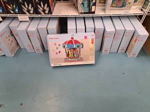 lot 1542 image: Lot of (8 Boxes) Childrens Puzzle Kits - Winter Carousel