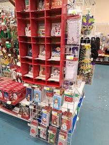 lot 1578 image: Assorted Gift Card Holders, List Pads, Card Displays