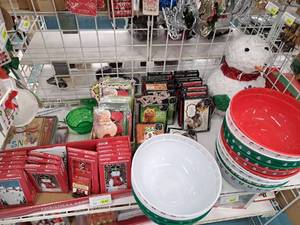 lot 1582 image: Assorted Christmas Cards, Bowls, Pinatas