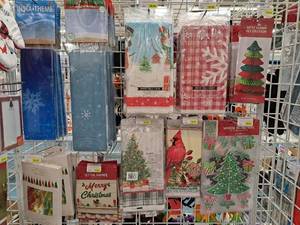 lot 1618 image: Assorted Holiday Dcor - Backdrops, Tablecovers, Banners, Window Dcor