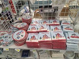 lot 1626 image: Assorted Holiday Plates, Napkins and Cups