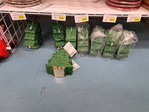 lot 1571A image: Lot of (8) Mini Pinatas 6x3x7