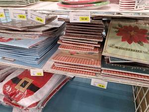 lot 1604 image: Assorted Holiday Gift Boxes