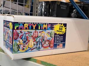 lot 1712 image: Lot of (1) 50-person New Years Eve Party Kit - Party Time