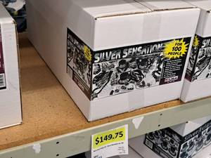 lot 1720 image: Lot of (1) 100-person New Years Eve Party Kit - Silver Sensation