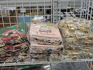 lot 1637 image: Assorted Gift Bags - 14 Packs - 12pack