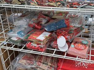 lot 1638 image: Lot of (26 Packs) Assorted Small Gift Bags 12-count ( 312 Total Items )