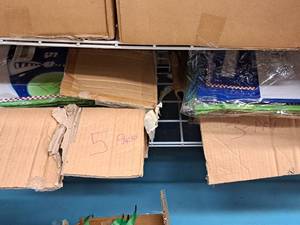lot 1651 image: Lot of (2 Boxes) Gift Bags - 3-pack, 5-pack
