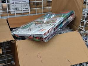lot 1645 image: Lot of (9 Packs) Assorted Gift Bags 12-count ( 108 Total Items )
